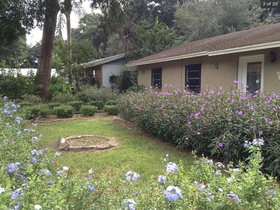 1st image of 512 W Gardenia Dr