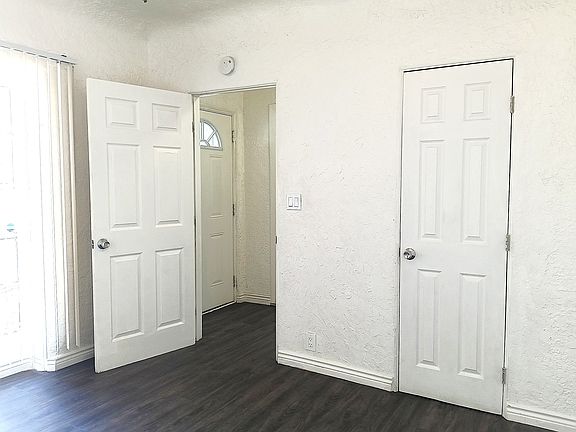 5th image of 213 N 2nd Ave