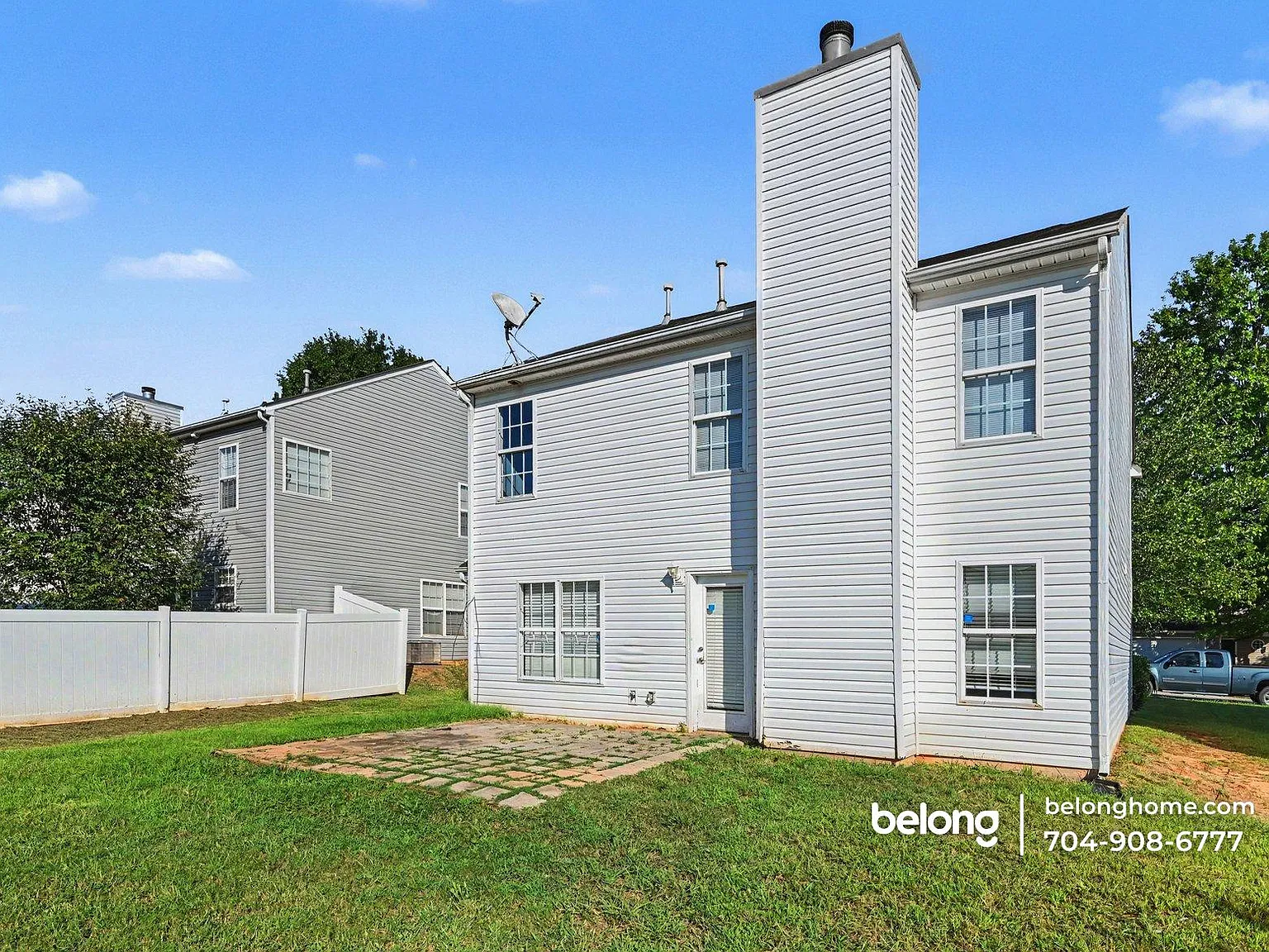 3 bed, 3.0 bath, 1950 sqft, $1,900 — Photo 3