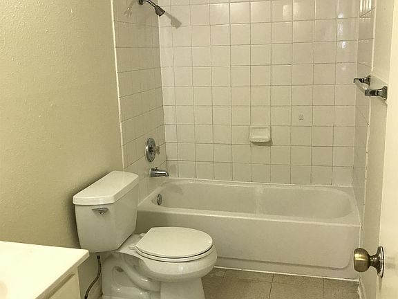 2nd image of 1025 Sutton Dr APT 402