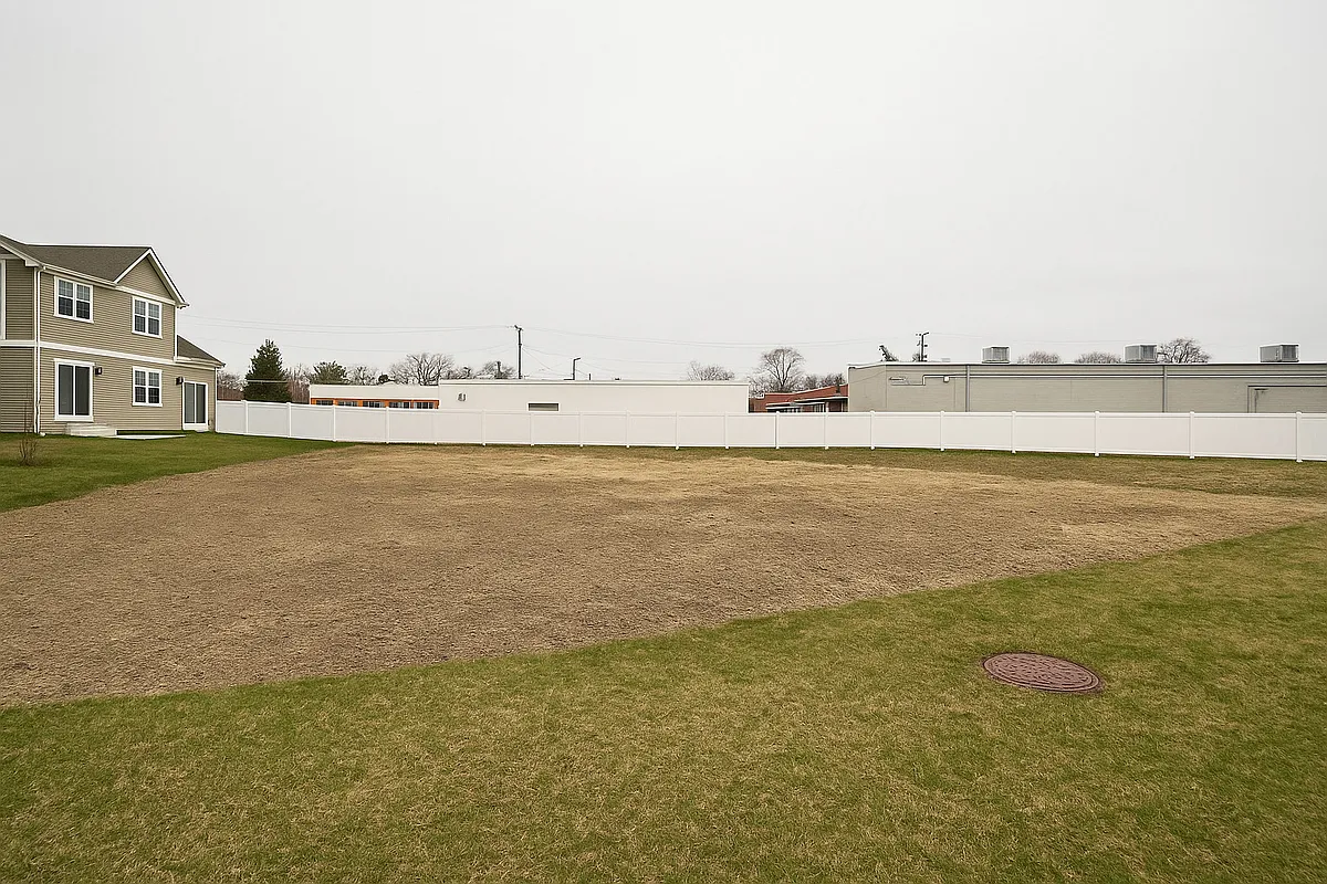 Building Photo - 10723 Clocktower Dr