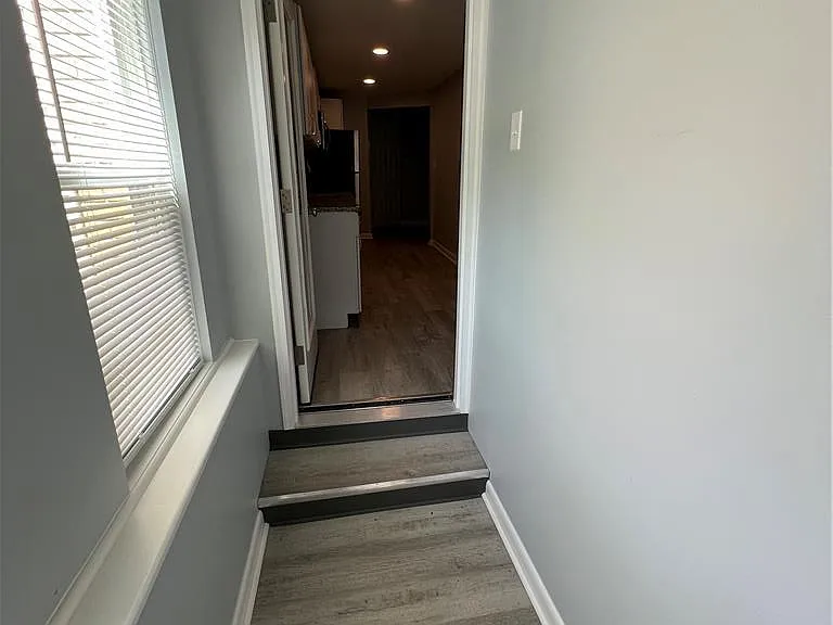 161 S Main St #201 — Photo 4
