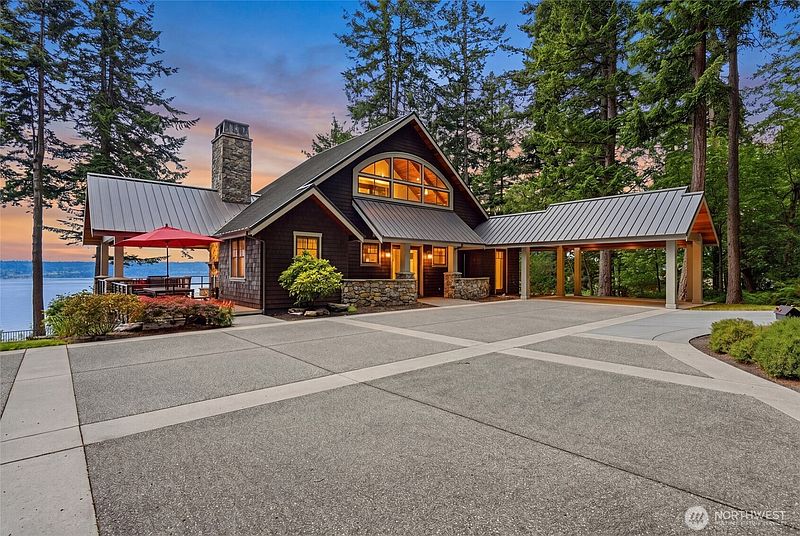 2nd image of 4898 S Camano Drive