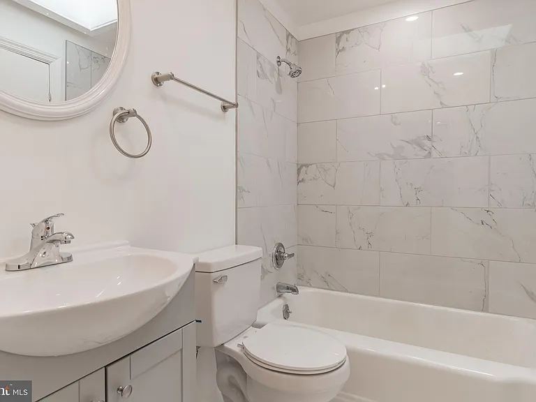 413 Rogers Ave — Photo 22