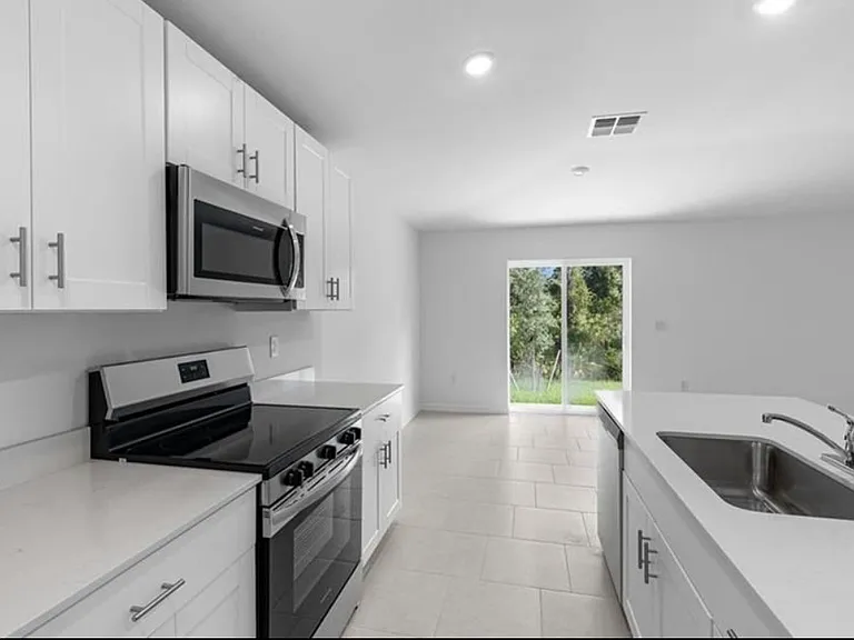 334 Pinehurst Ave — Photo 16