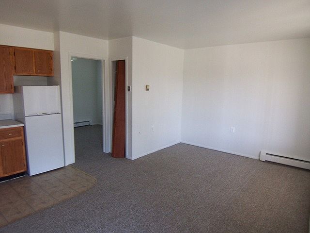 1st image of 15811 Harper Ave APT 09