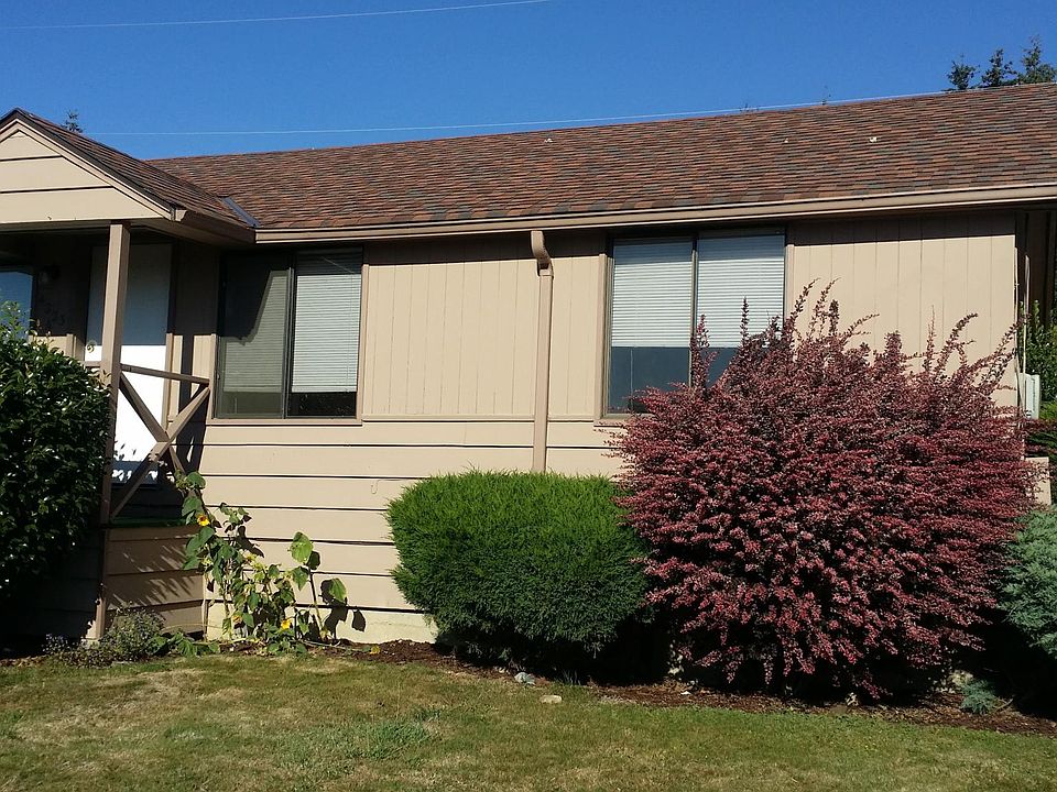 1st image of 4223 164th St SW APT B
