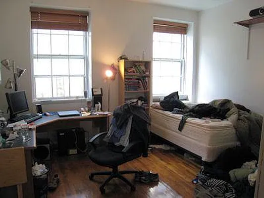 Rented by R New York | media 24