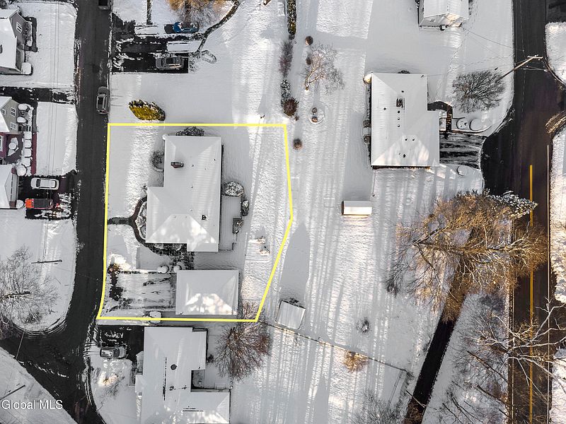 5th image of 50 Moreland Avenue