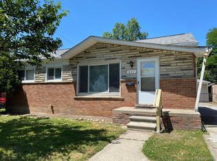 807 Belton St, Garden City, MI 48135
