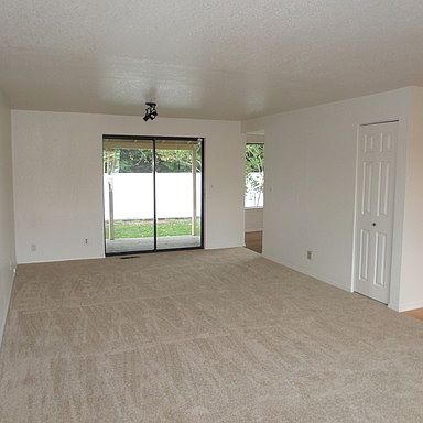 5th image of 1923 F St SE #29