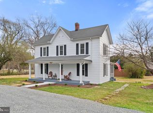 103 W Bowen St, Remington, VA 22734