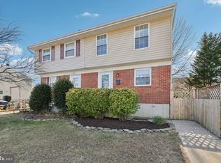 8562 Beacon Point Rd, Pasadena, MD 21122