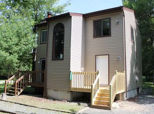 1678 Cotswold Rd, Tobyhanna, PA 18466