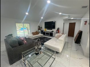 5050 32nd Ave SW, Naples, FL 34116