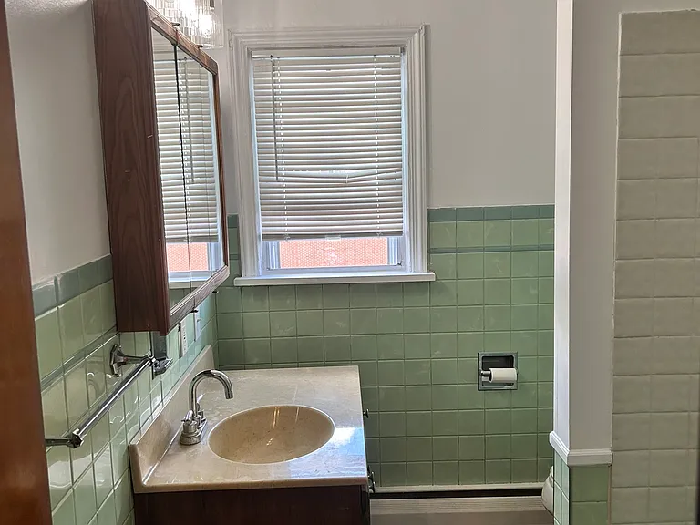 1346 Jefferson Ave #2 — Photo 12