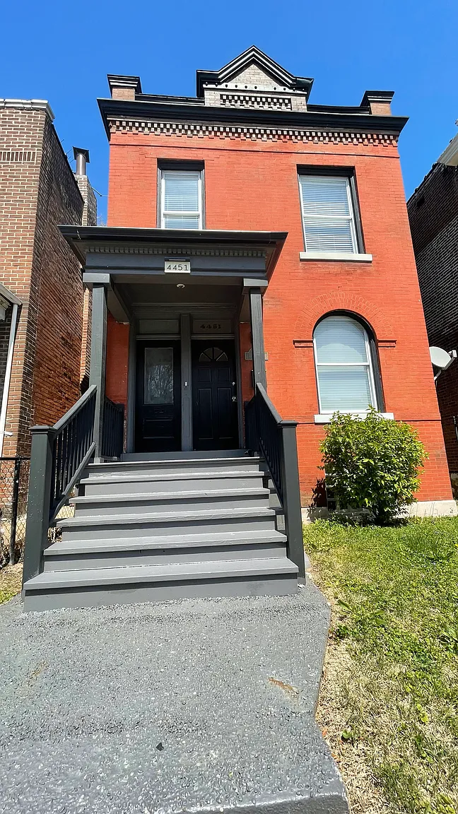 4451 Oakland Ave photo 1