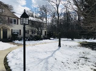 414 Lincoln Park E, Cranford, NJ 07016