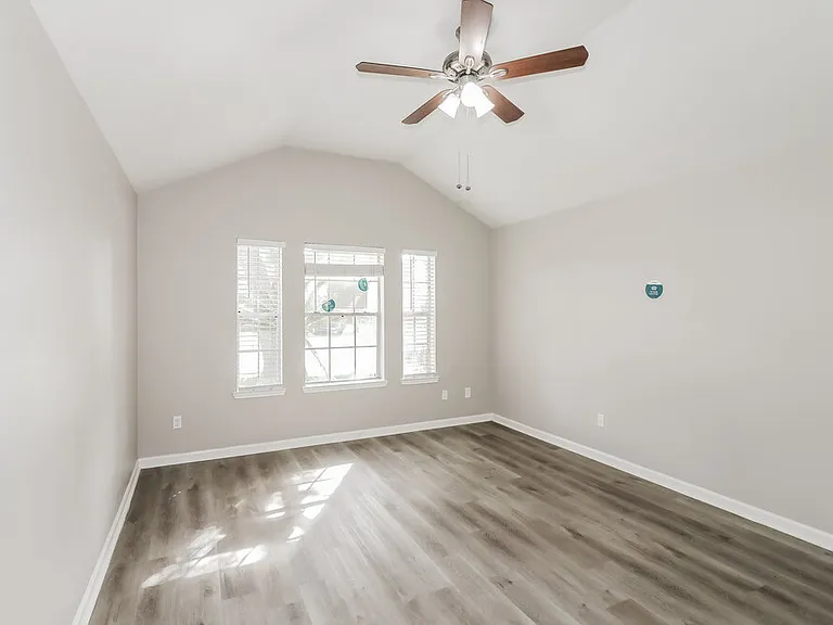 4509 Fox Run St — Photo 8