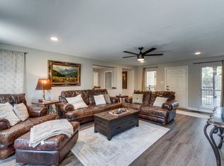 638 S Clark Rd, Cedar Hill, TX 75104