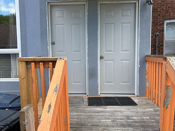 2nd image of 83 Dawes Rd Basement B3
