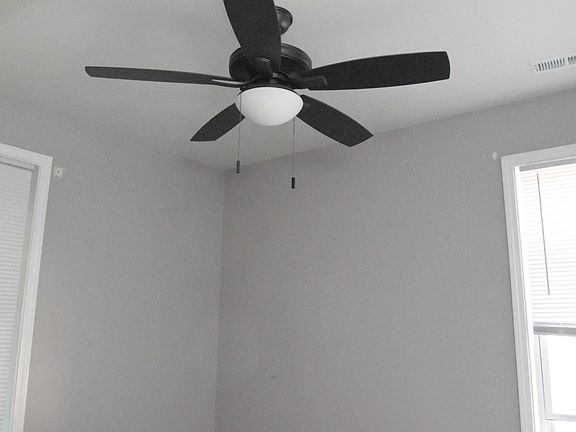 4th image of 4117 Euclid Ave