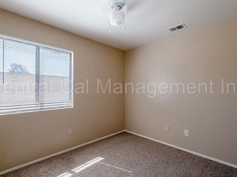 4205 Kilterbury Ln — Photo 12