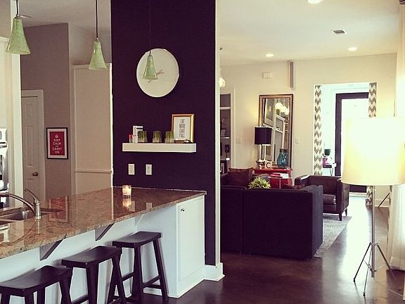 2nd image of 5 Deerberry Forest Cir