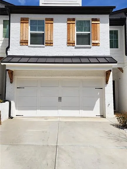 300 Auburn Valley Way — Photo 1