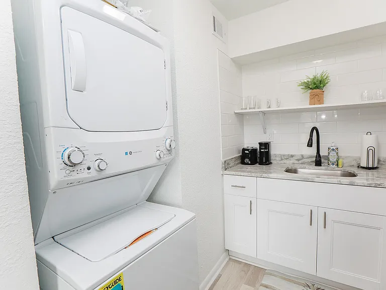 1278 W Ocean View Ave #B — Photo 7