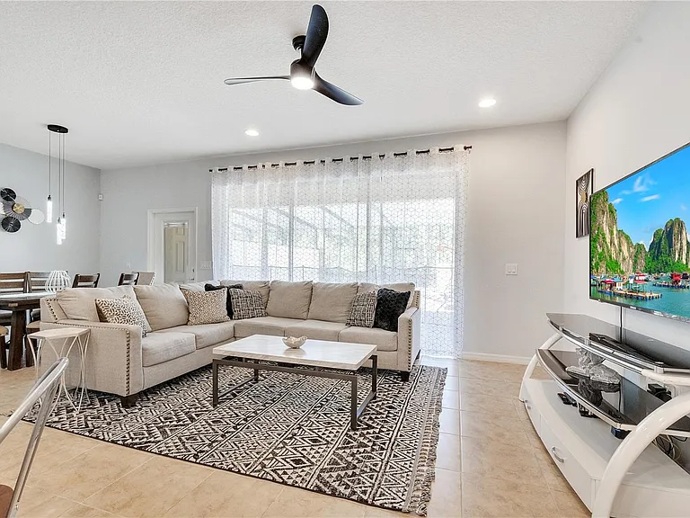 8827 Geneve Ct — Photo 20