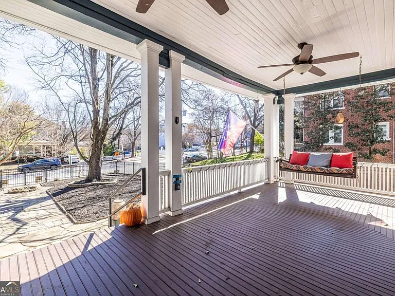 692 Myrtle St NE — Photo 6