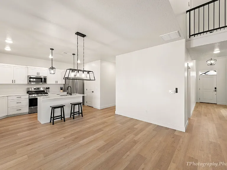 770 S Liberty Cove Dr #D — Photo 4