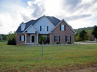 1888 Ashfield Dr, Kingsport, TN 37664