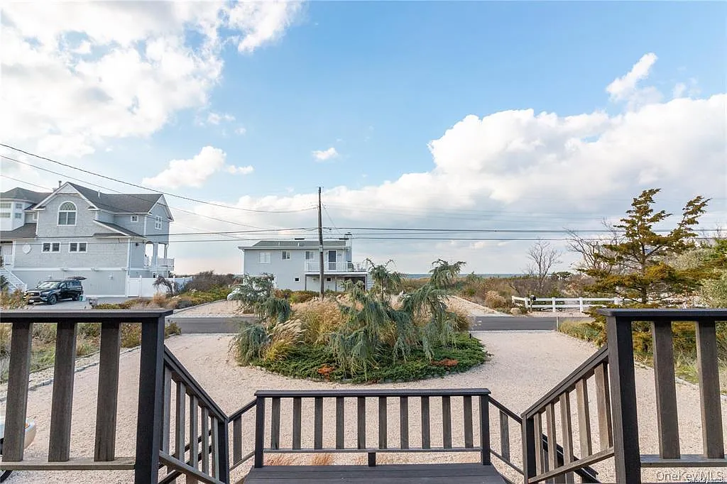 4 bed, 2.0 bath, 1900 sqft, $30,000 — Photo 2