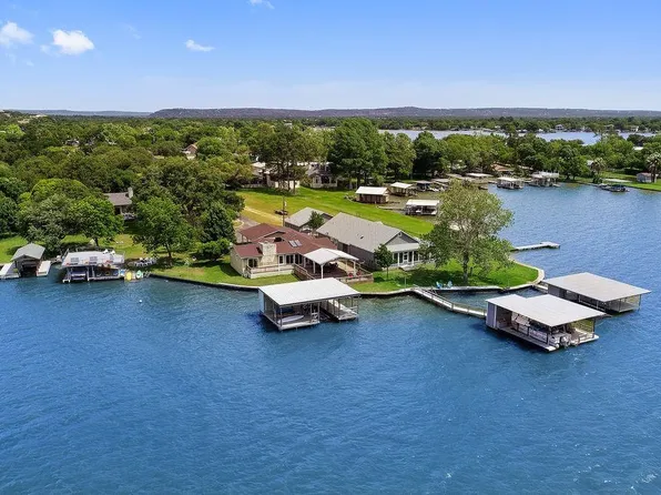 108 Elm Ct, Sunrise Beach, TX 78643