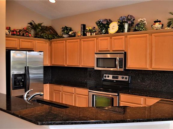 4th image of 187 Westmoreland Cir