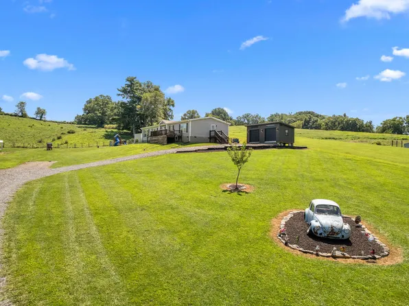 3448 Greenberry Rd, Hillsville, VA 24343