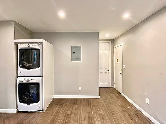 2nd image of 2401 Davidson Ave APT 1L
