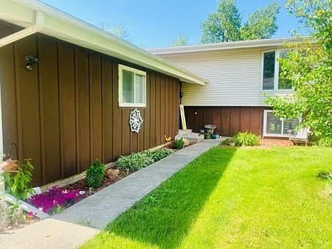 1st image of 165 1/2 Juniper Ct