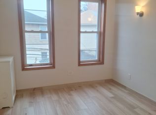 2240 63rd St #2R, Brooklyn, NY 11204