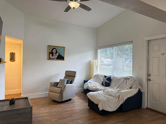 2nd image of 2701 Garfield Street