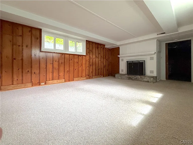 4055 Bristol Rd — Photo 40