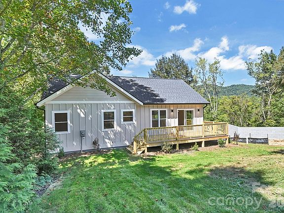 3rd image of 34 Mountain View Rd