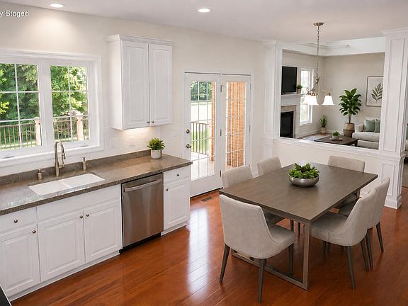 4th image of 14933 Cool Springs Blvd