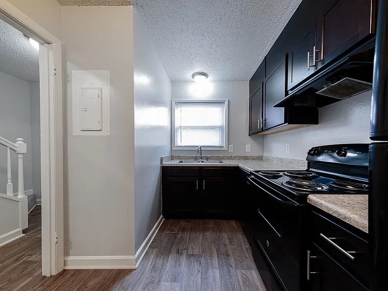 Brynn Marr Village — Photo 81