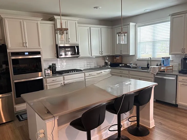 3477 Spruce Way SW — Photo 5