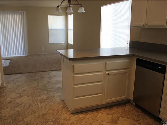 4th image of 7482 Catalpa Ave