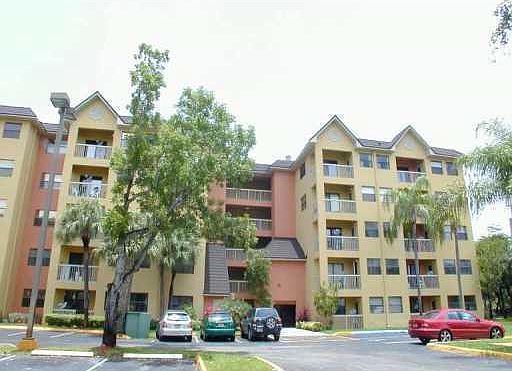 1st image of 8225 Lake Dr APT 505