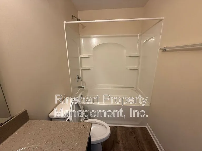 1656-H201 Eagles Pl — Photo 10